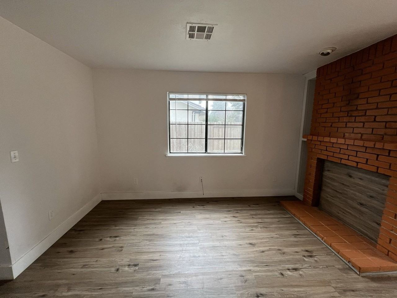 8879 Minnie Cir - Photo 7 of 50