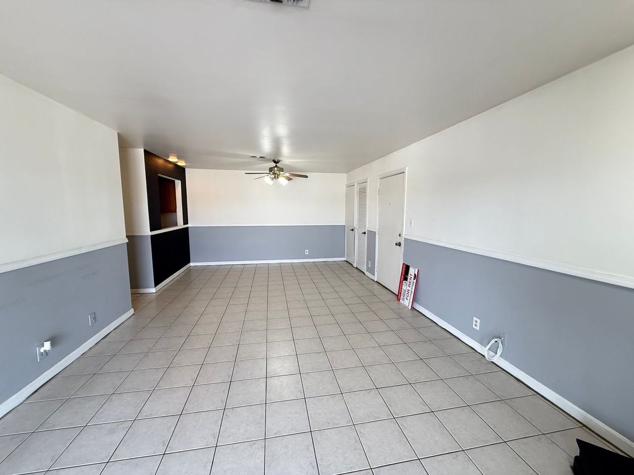 102 Picadilly Ln - Photo 5 of 15