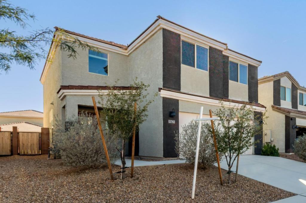 12742 E Joffroy Dr - Photo 2 of 30