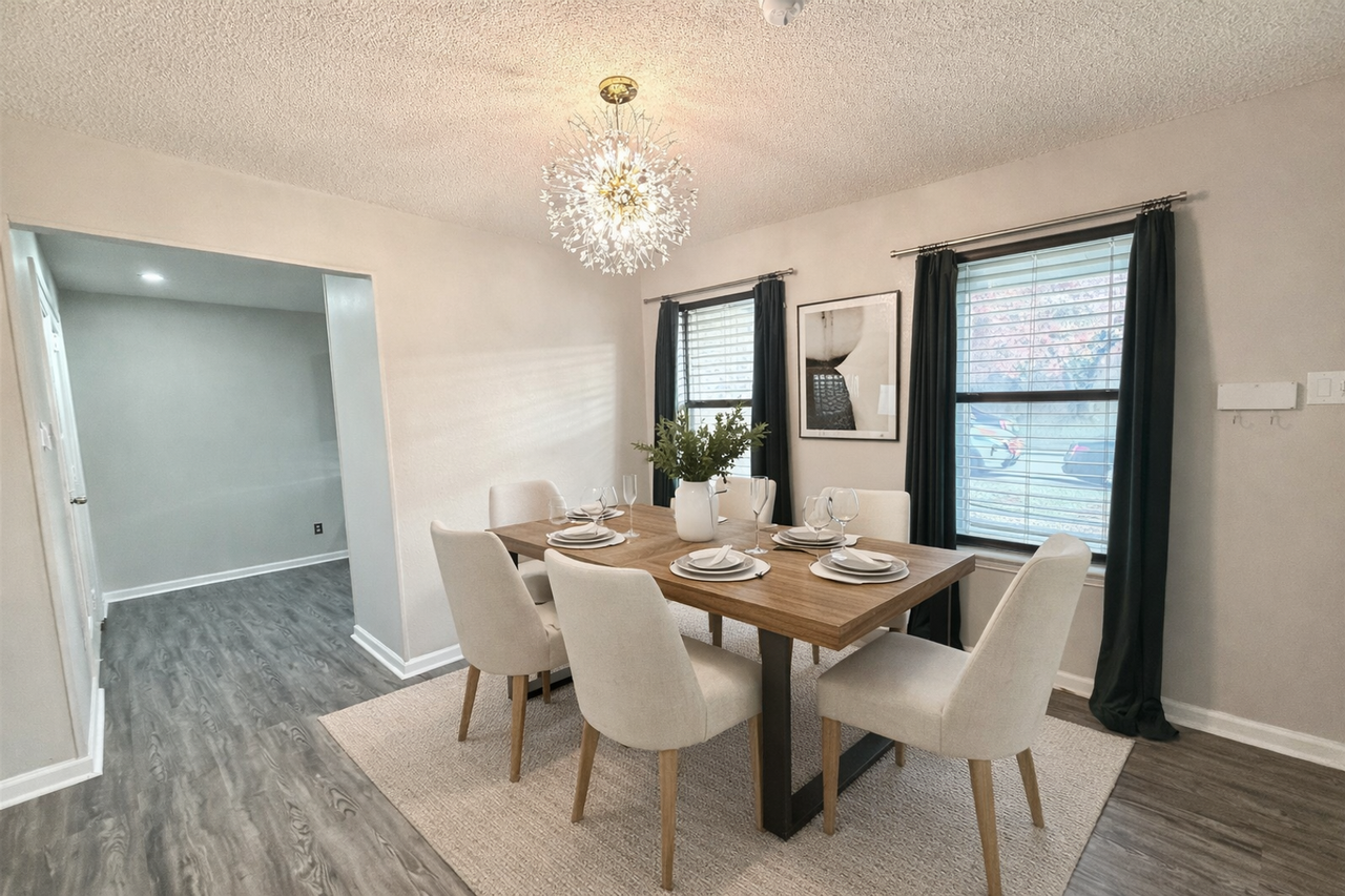 923 Wayne Ave - Photo 5 of 11