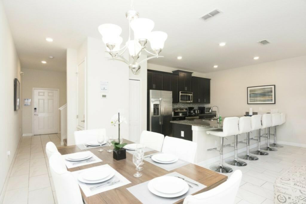 4807 Clock Tower Dr - Photo 3 of 50