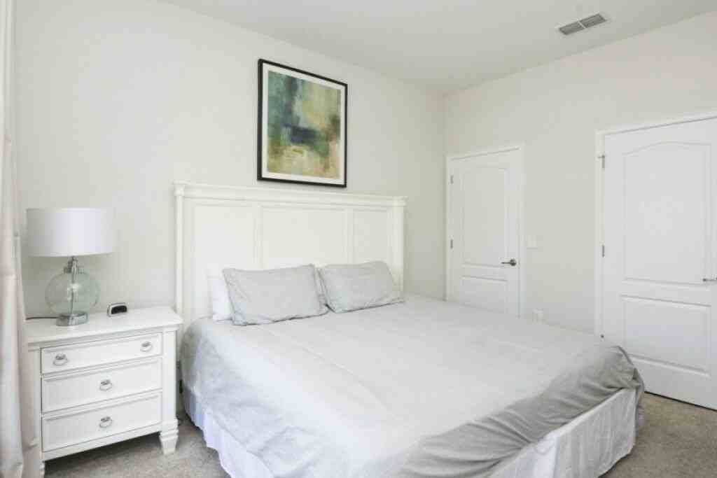 4807 Clock Tower Dr - Photo 7 of 50