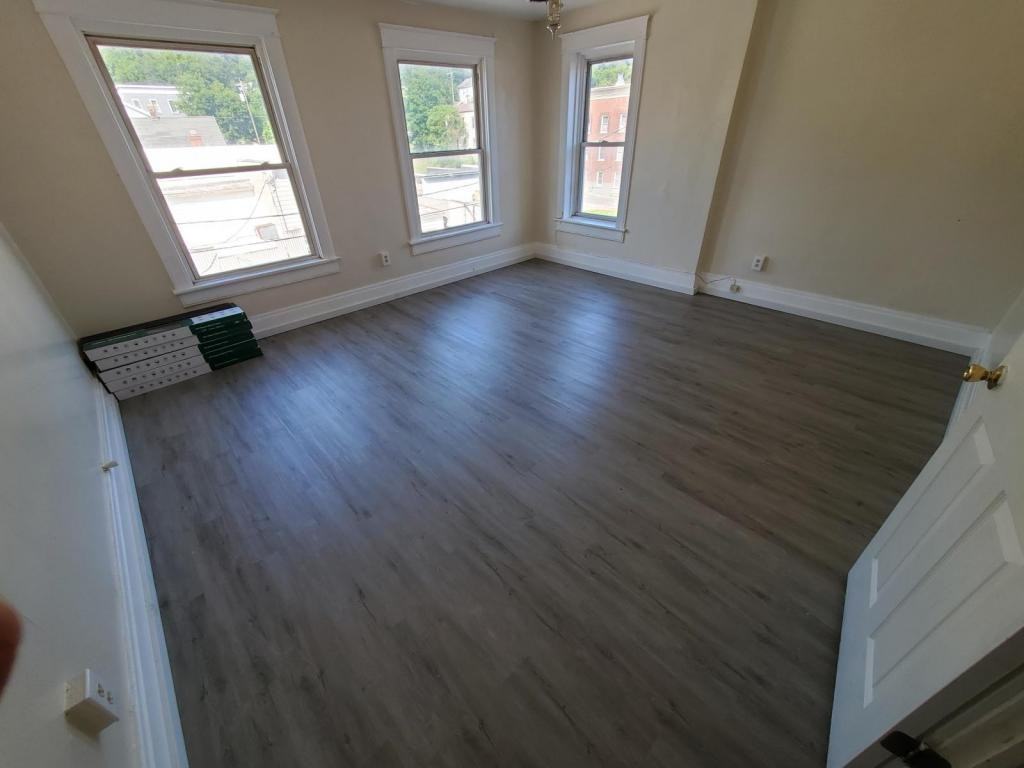 213 E Main St - Photo 5 of 9