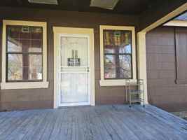 featured image of 423 Inez St