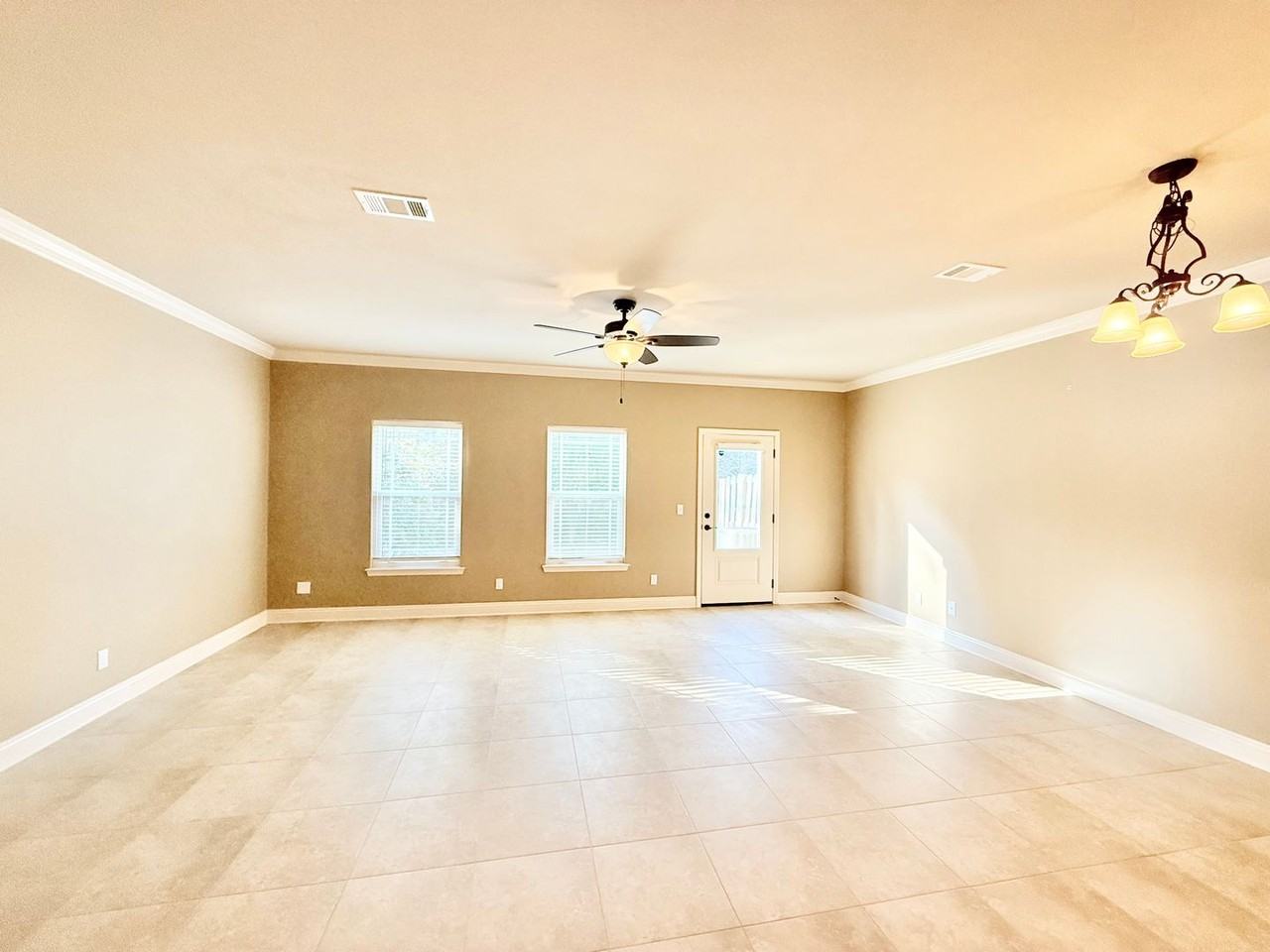 1737 Sound Haven Ct - Photo 2 of 15