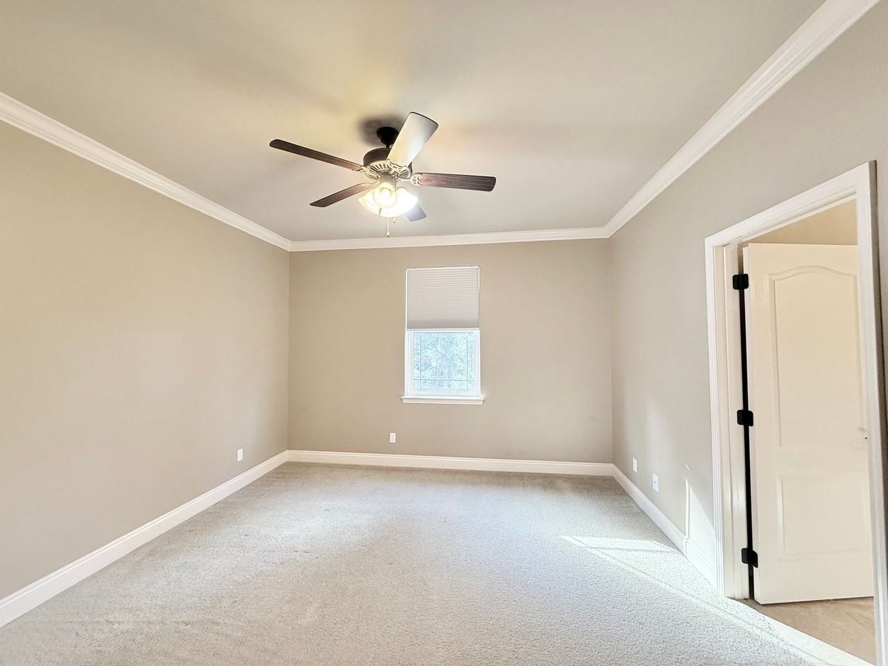 1737 Sound Haven Ct - Photo 6 of 15