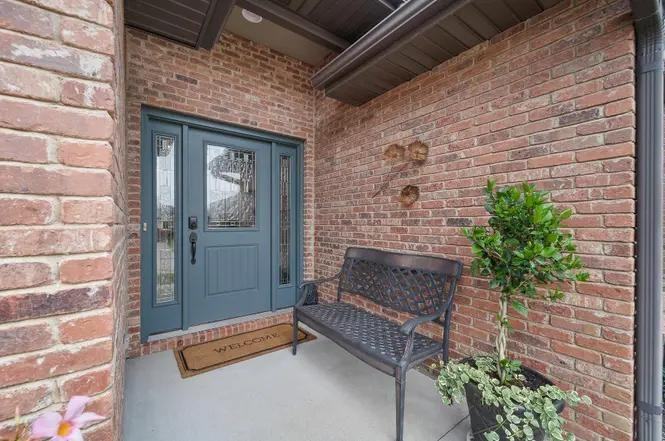 1808 Trellis Ln - Photo 2 of 33