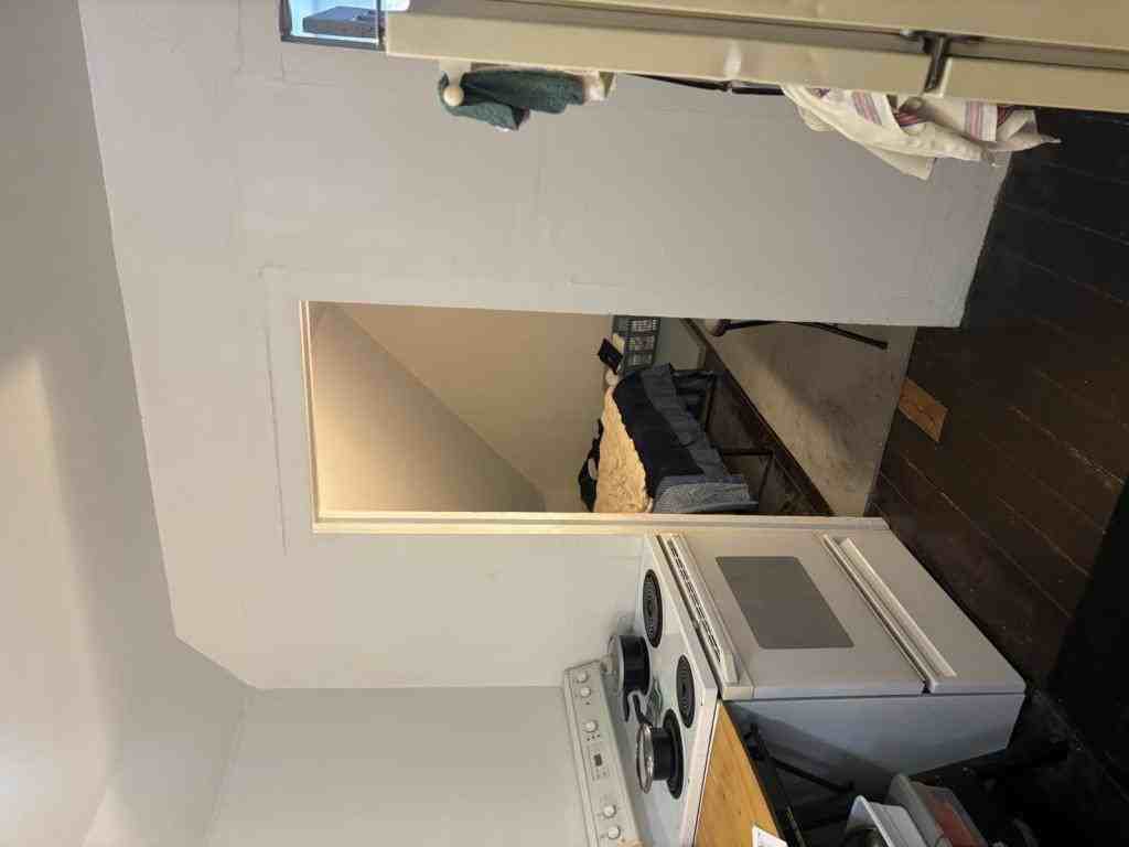 168 E 16th St - Photo 2 of 4