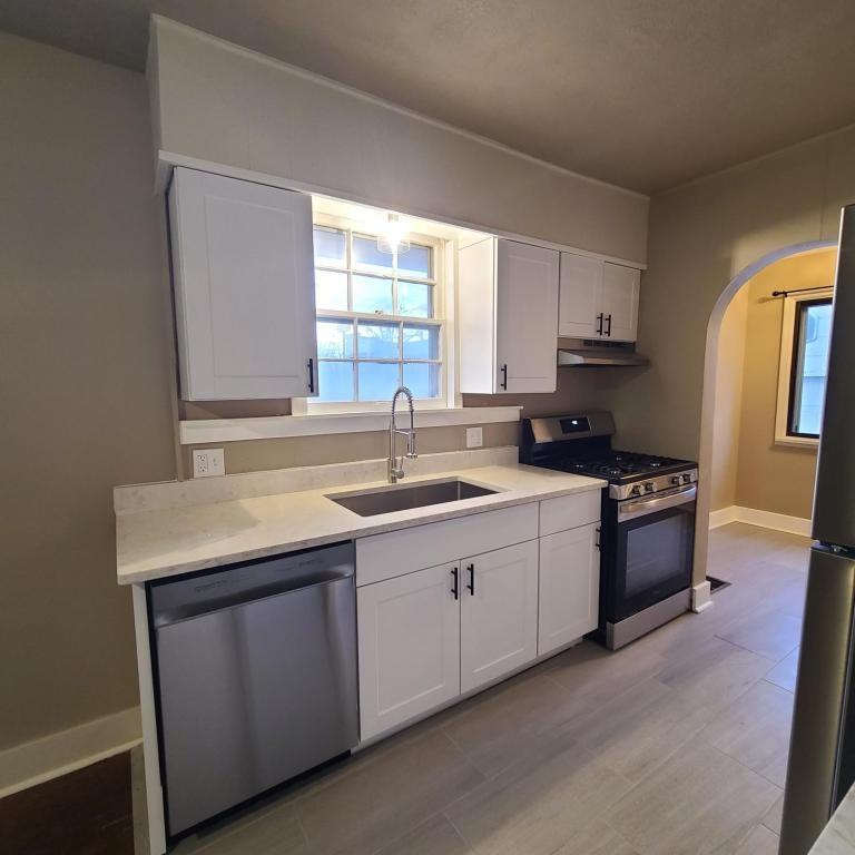 317 Dunnwood Dr - Photo 6 of 21