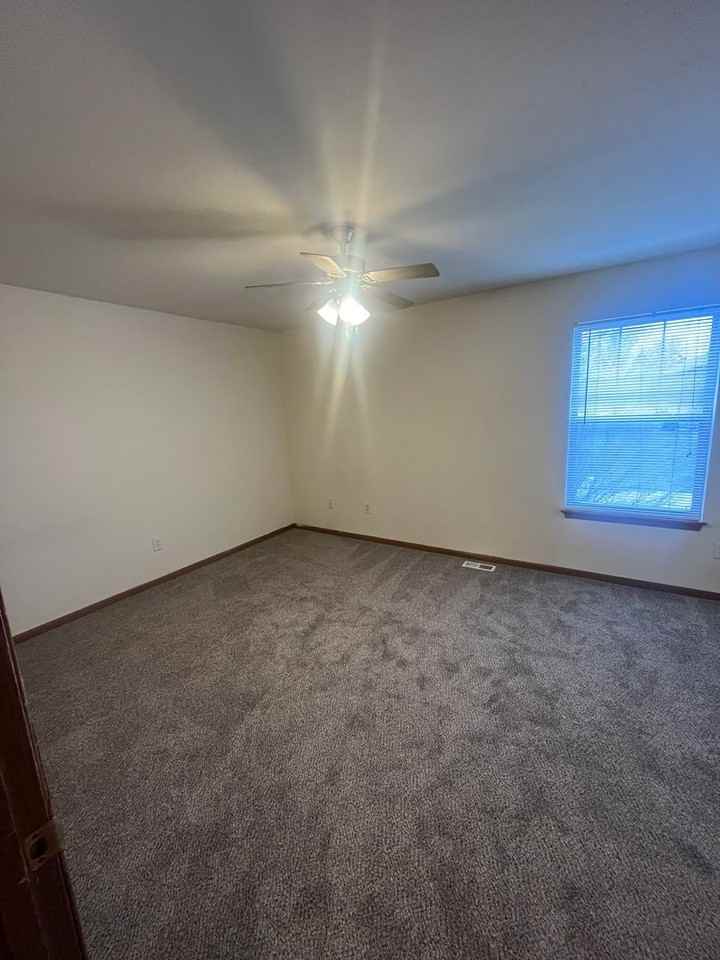 The Falls of Columbia - Photo 6 of 34