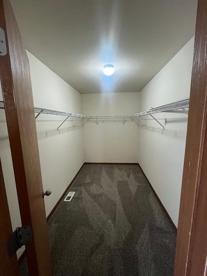 The Falls of Columbia - Photo 7 of 34