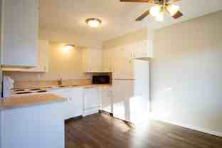 3725 Se Rhine St #A6 - Photo 1 of 1