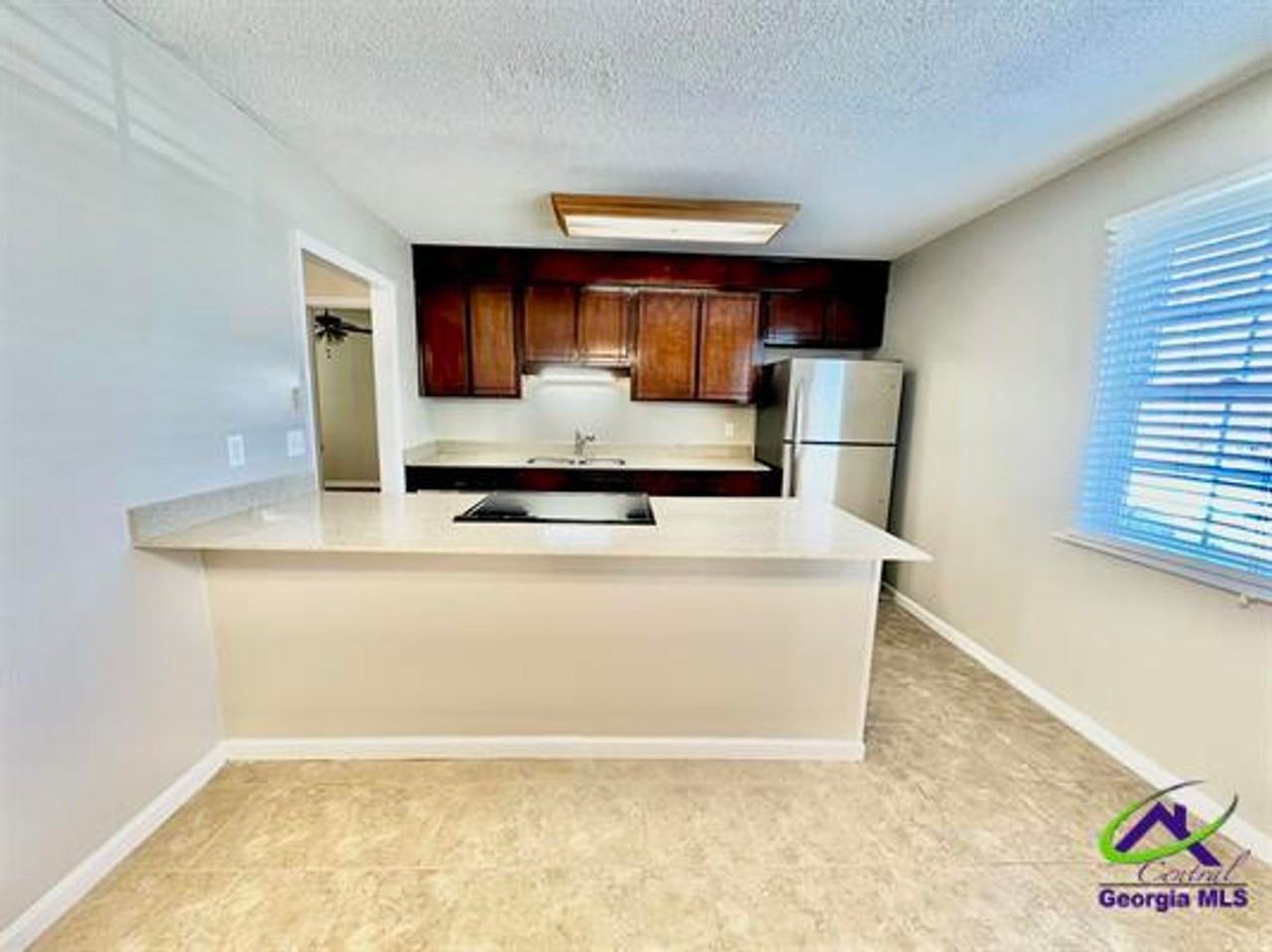 106 Countrywood Trl - Photo 3 of 9