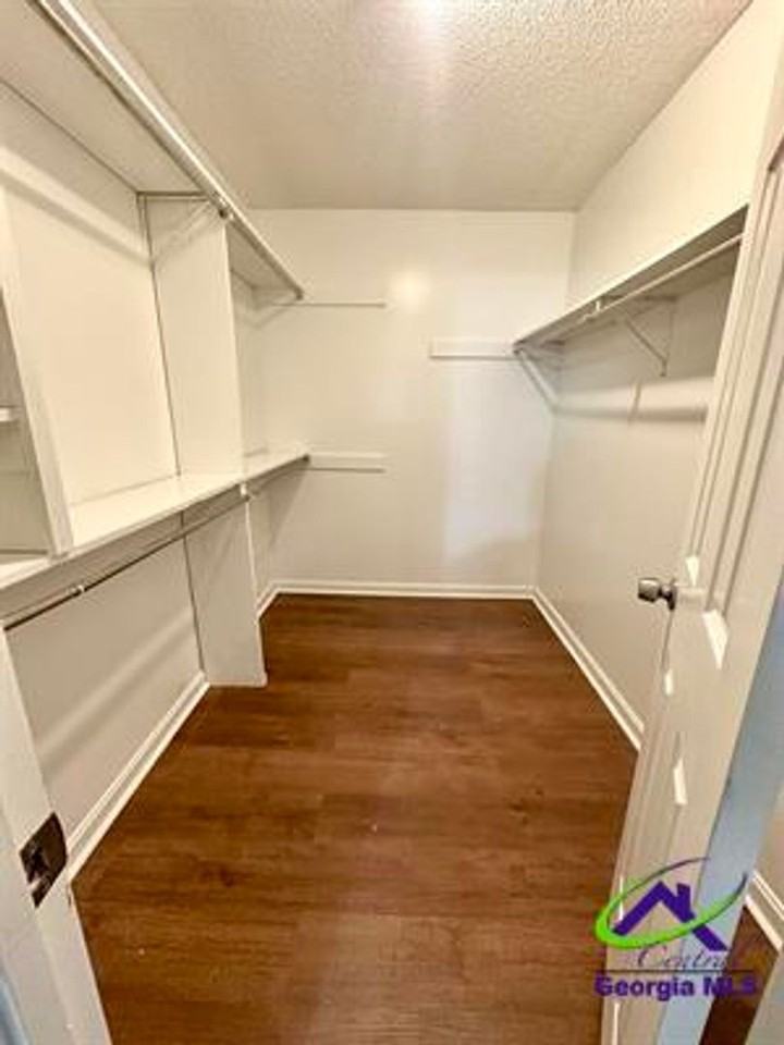 106 Countrywood Trl - Photo 6 of 9