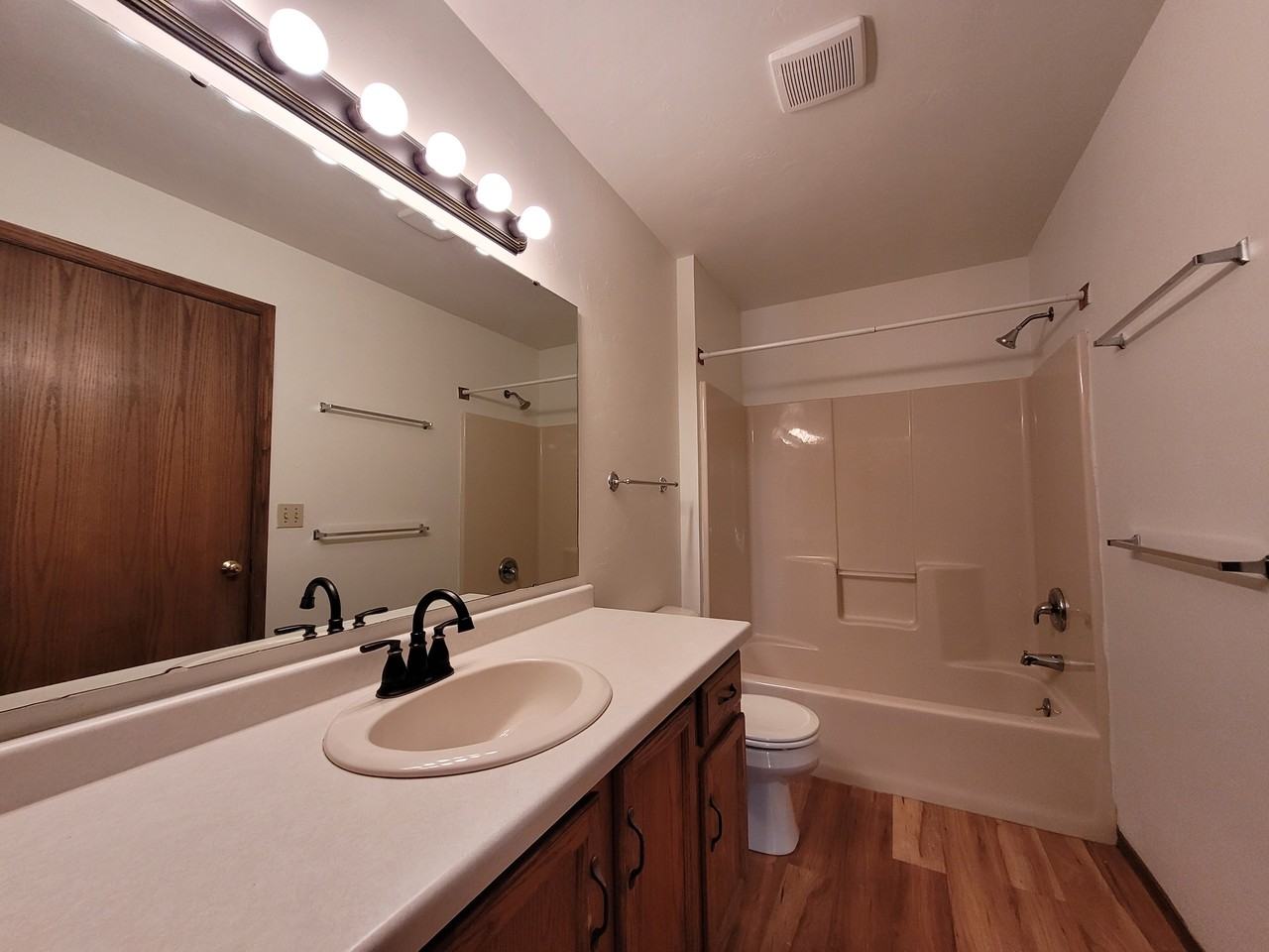 2083 2081/2 Schanock Dr #2083 - Photo 7 of 10