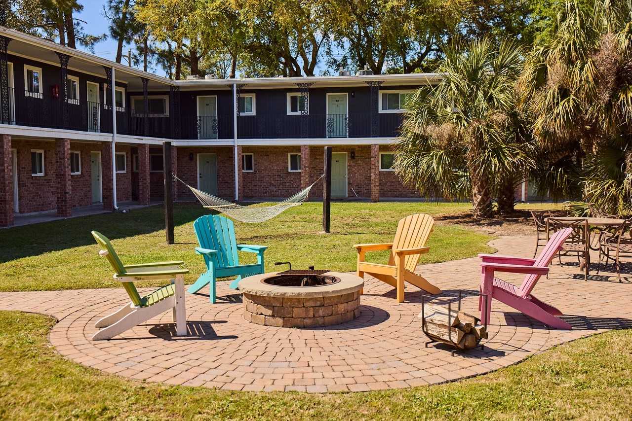 Palmetto Square - Photo 5 of 50