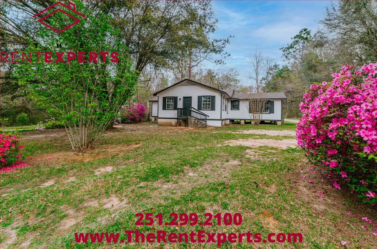 8666 Shaw St - Photo 3 of 28