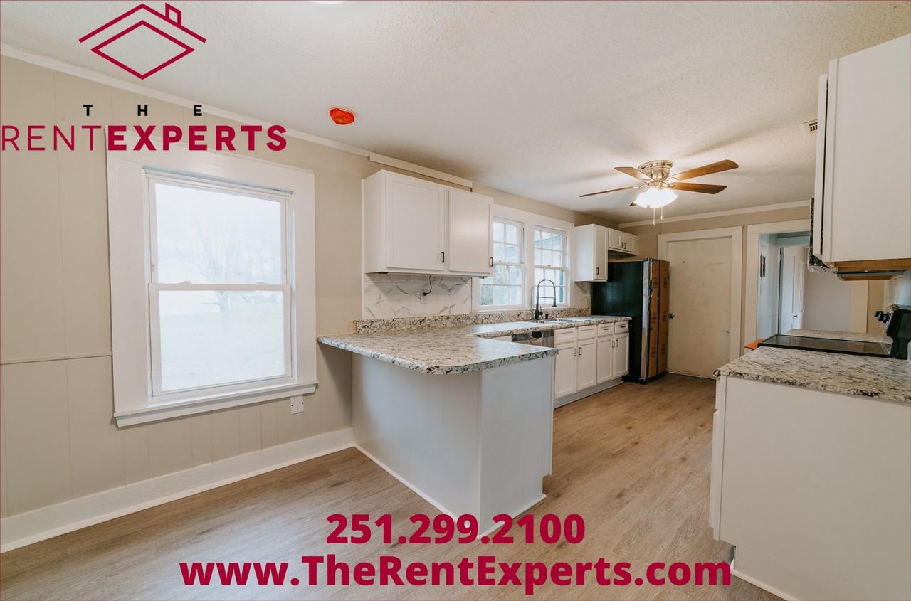 8666 Shaw St - Photo 4 of 28