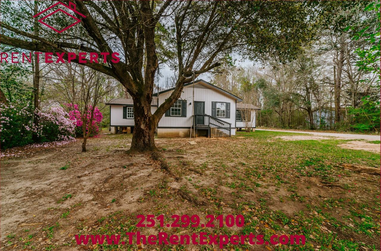 8666 Shaw St - Photo 6 of 28