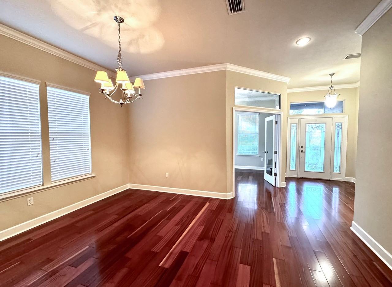 8185 Sw 77th Ave - Photo 3 of 17