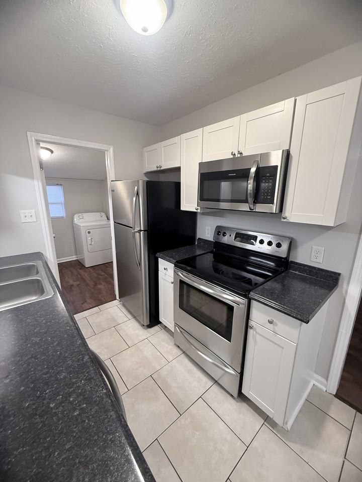 4149 Shipyard Walk . Units A&B #A - Photo 4 of 20