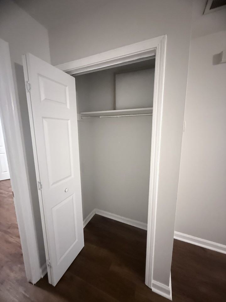 4149 Shipyard Walk . Units A&B #A - Photo 3 of 20
