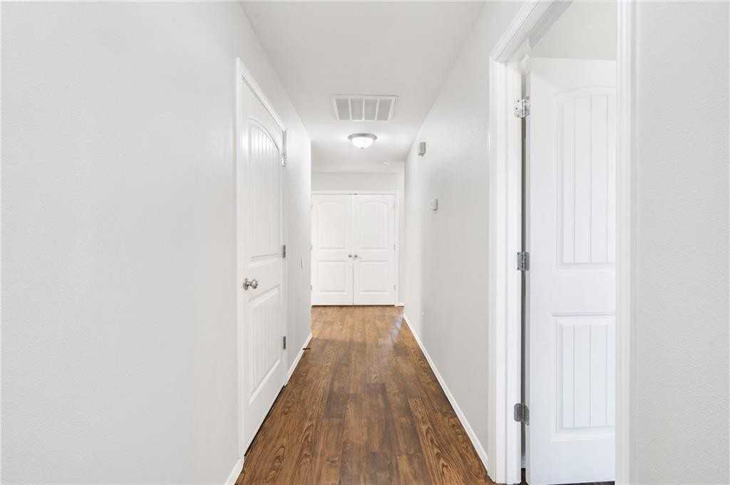 103 Foxglove St #103 - Photo 3 of 20