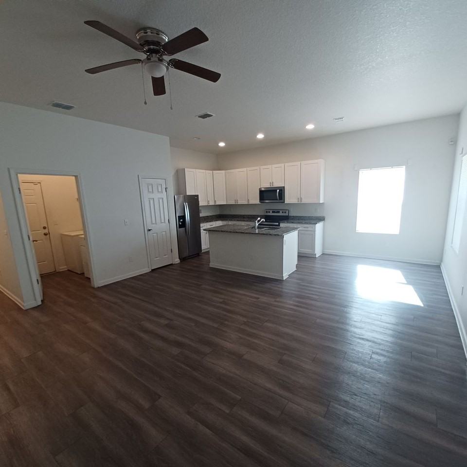 3006 Alonso Rd - Photo 3 of 19