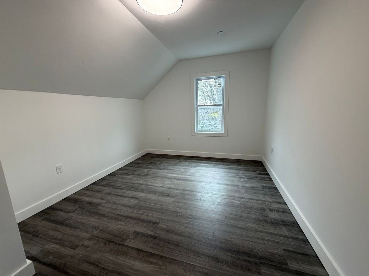 197 main St - Photo 4 of 15