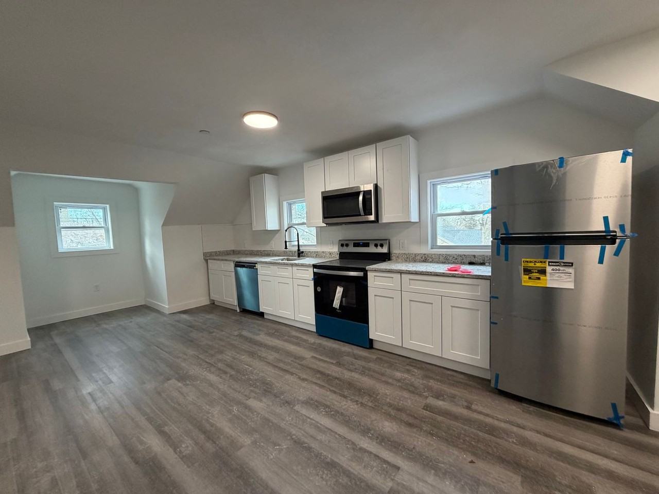 197 main St - Photo 5 of 15