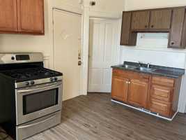 featured image of 1212 W Vine St