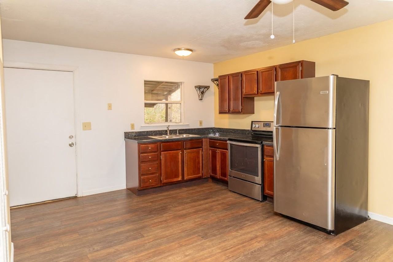 2816 Longvale Ln - Photo 2 of 13