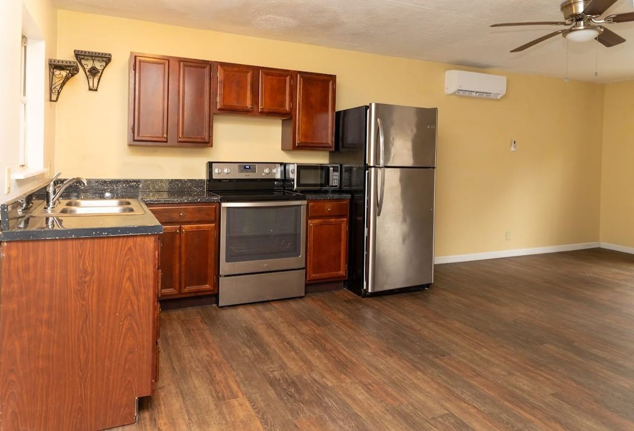 2816 Longvale Ln - Photo 3 of 13