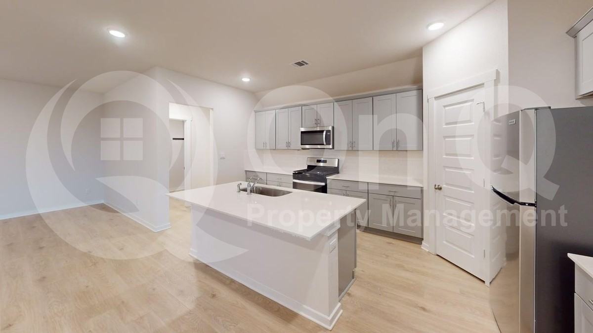 115 Konrad Creek Dr - Photo 5 of 28