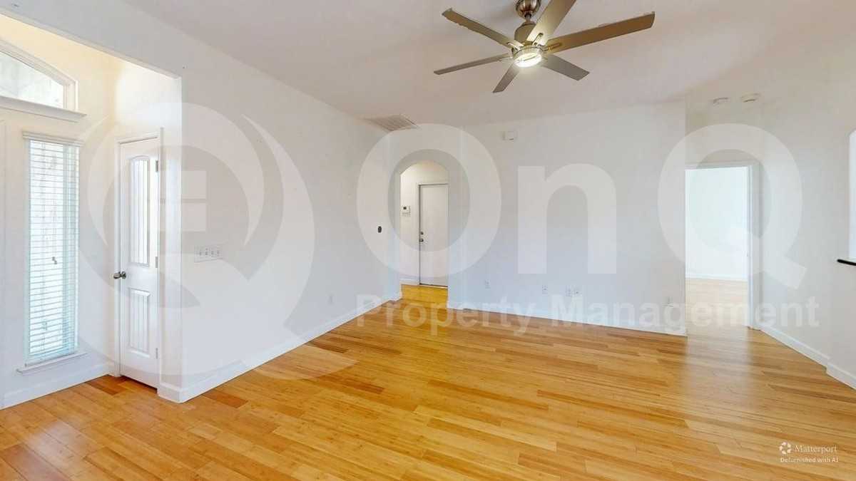 112 Esparza Ct - Photo 5 of 20