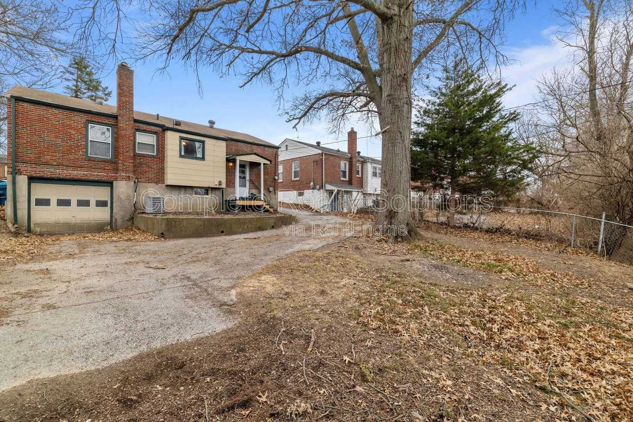 231 Emerling Dr - Photo 4 of 27