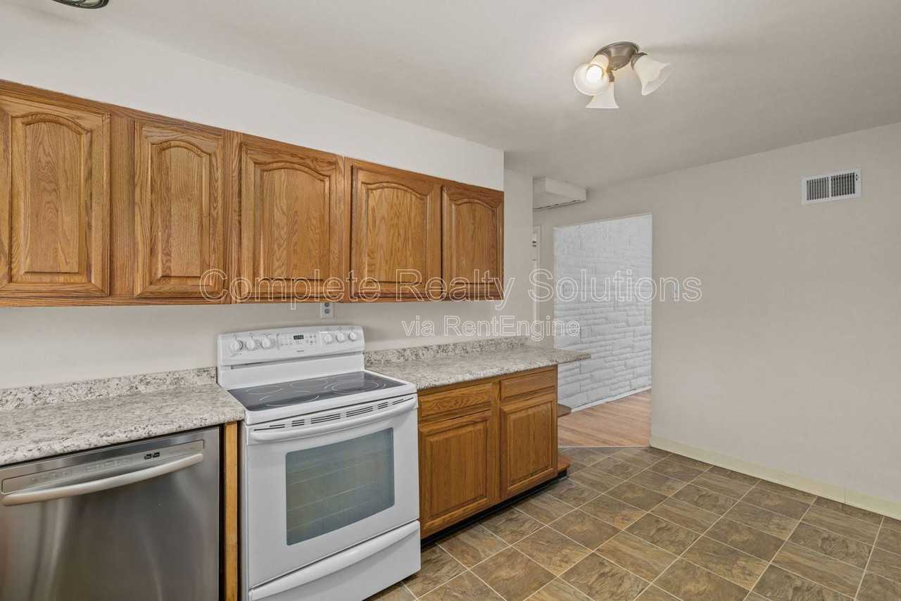 231 Emerling Dr - Photo 5 of 27