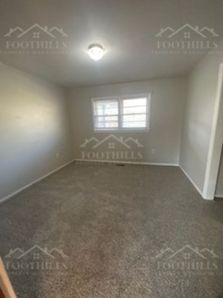 1010 Belhaven Rd - Photo 7 of 17