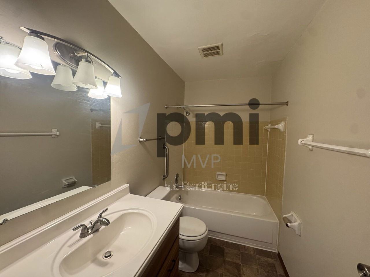 90 Stornoway Dr W #A - Photo 3 of 9