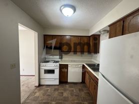 90 Stornoway Dr W #A - Photo 1 of 1