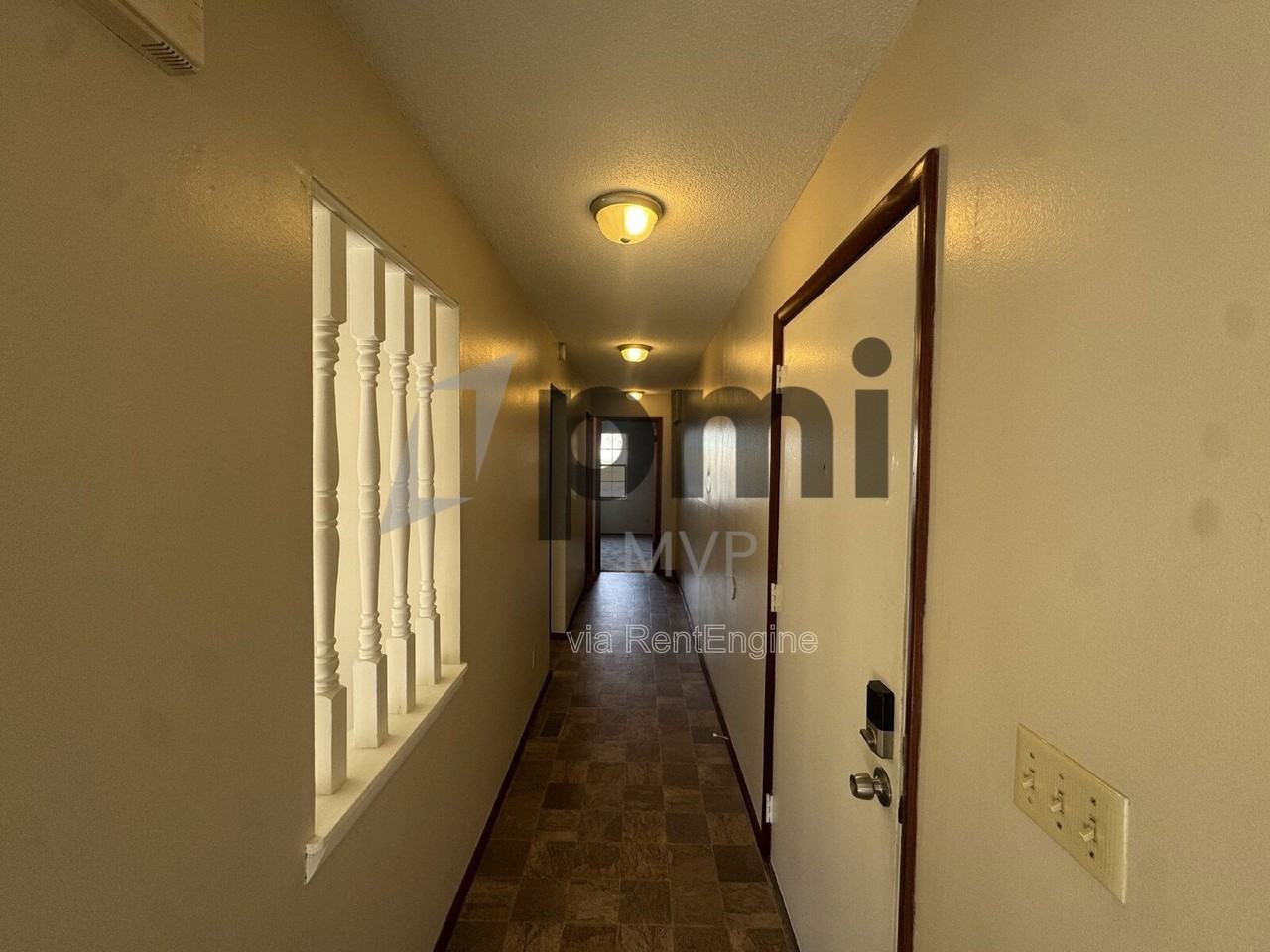 90 Stornoway Dr W #A - Photo 7 of 9