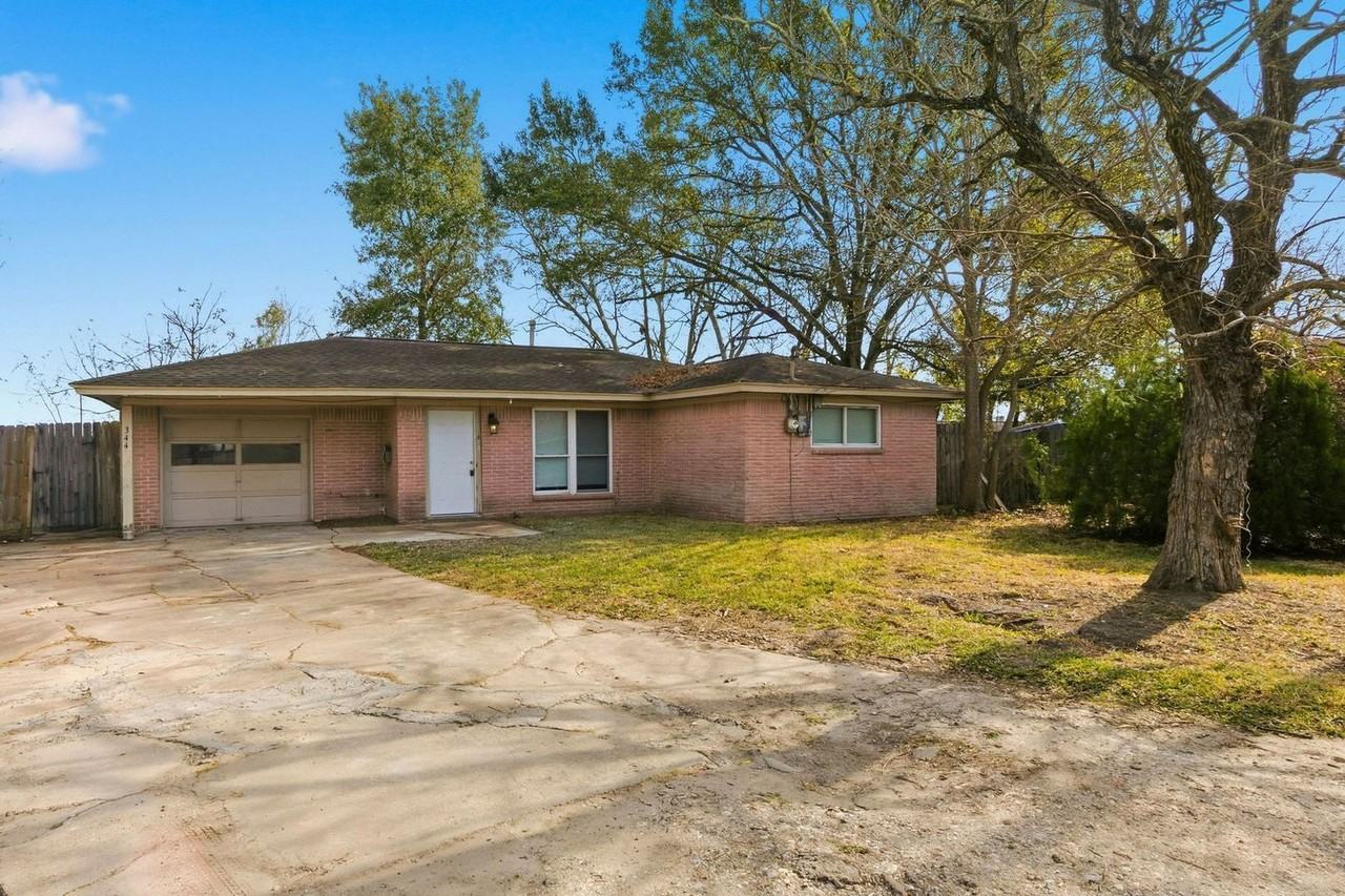 344 Pennington Dr - Photo 4 of 25