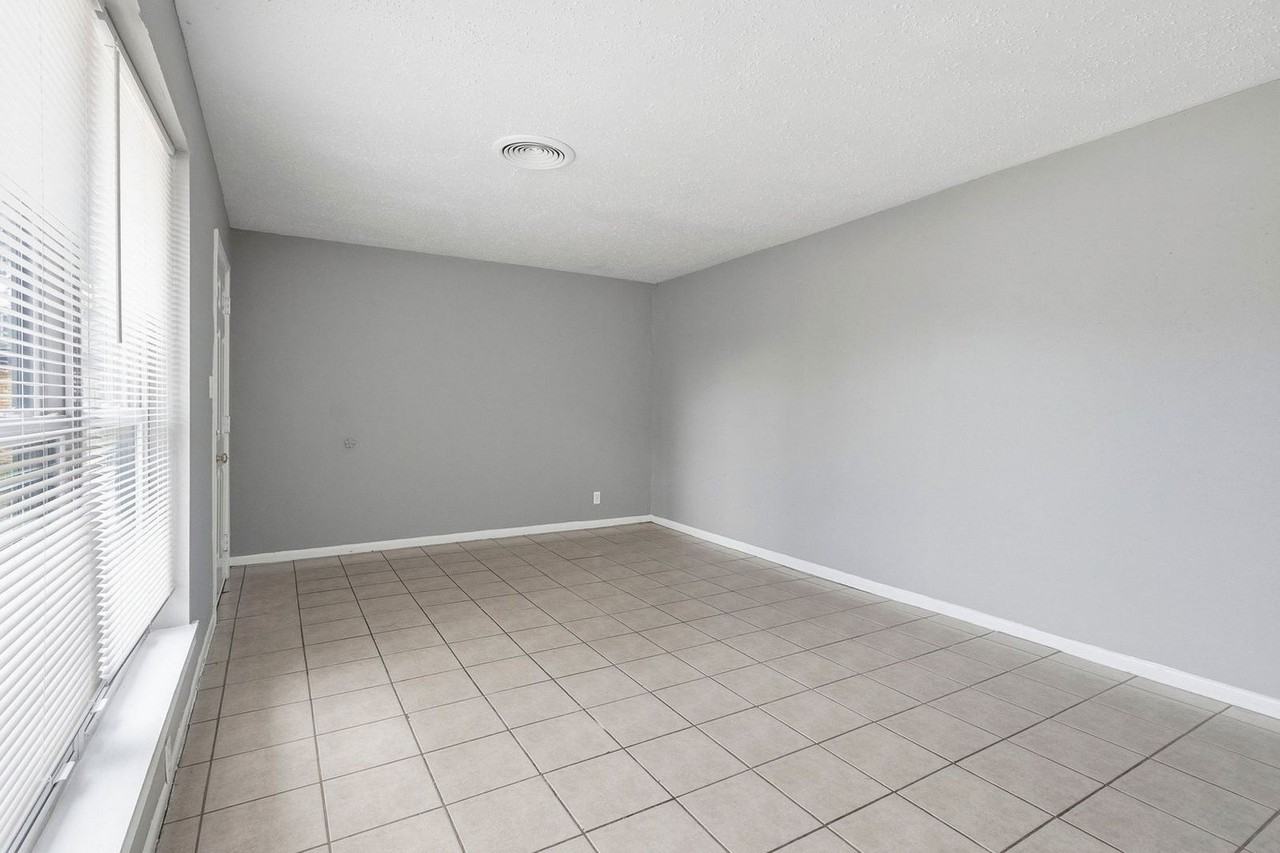 344 Pennington Dr - Photo 7 of 25