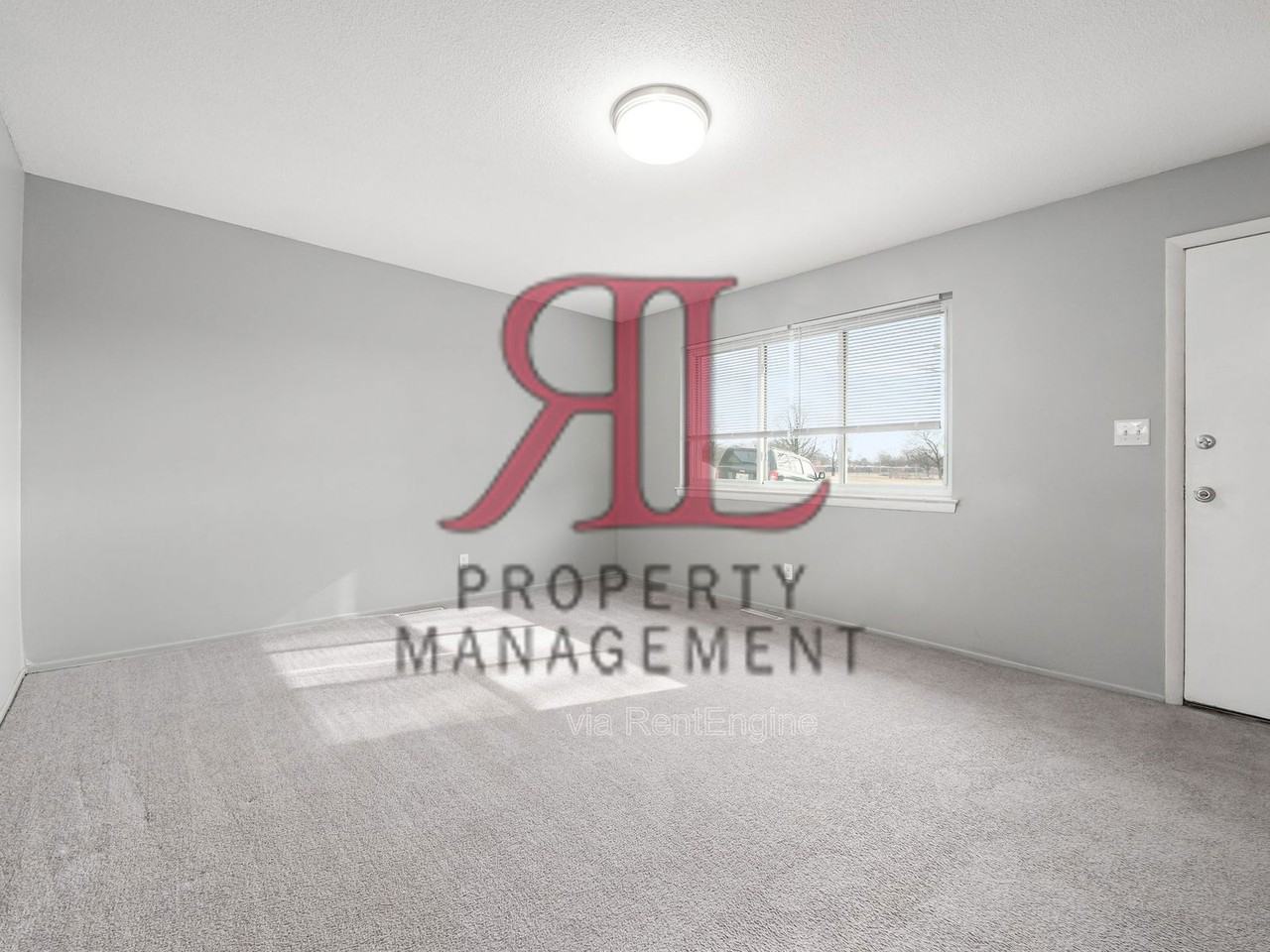 5008 Carbondale Dr - Photo 4 of 27