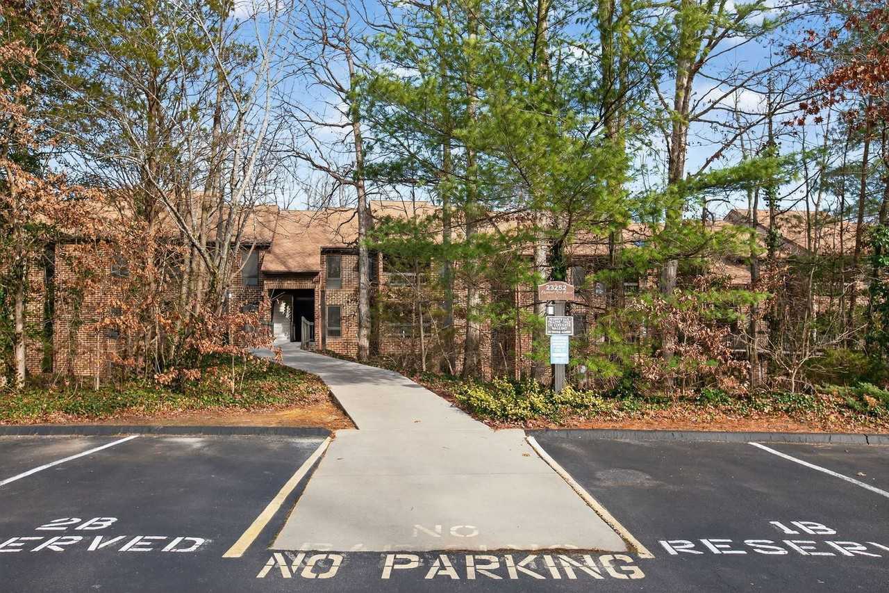 23252 Chestnut Oak Ct #1016 - Photo 2 of 17