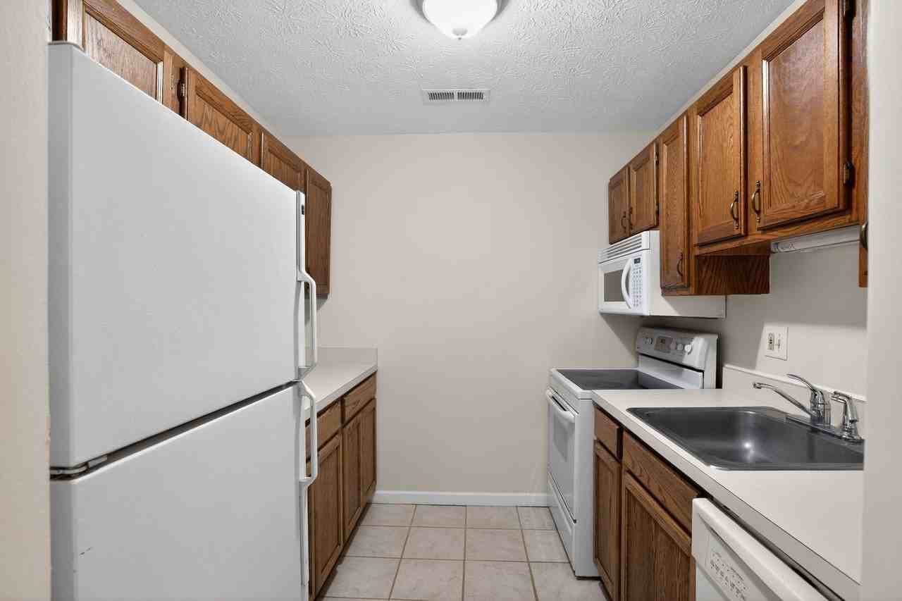 23252 Chestnut Oak Ct #1016 - Photo 7 of 17