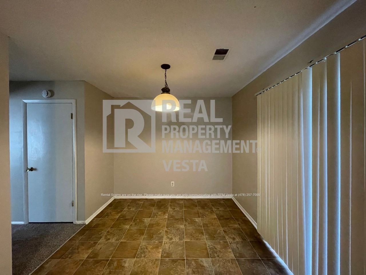 515 Maplewood Dr - Photo 6 of 16