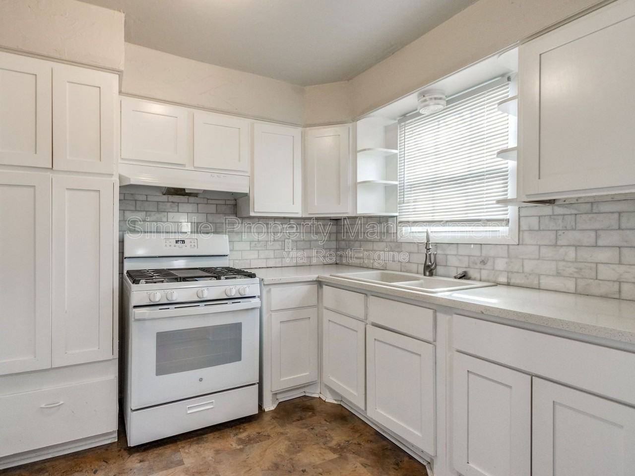 10 Se Grand Blvd - Photo 7 of 18