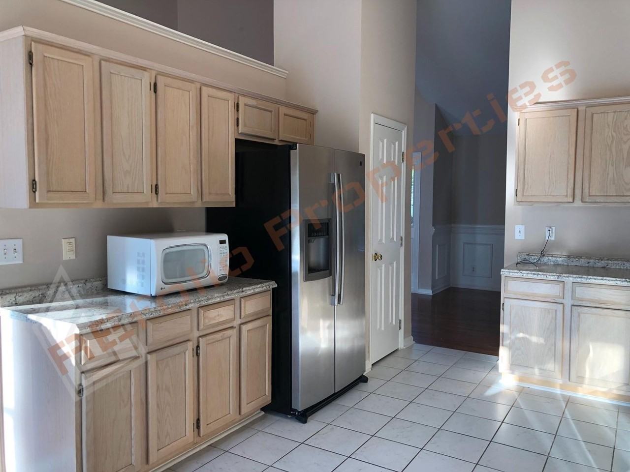 303 Swansboro Dr - Photo 2 of 21