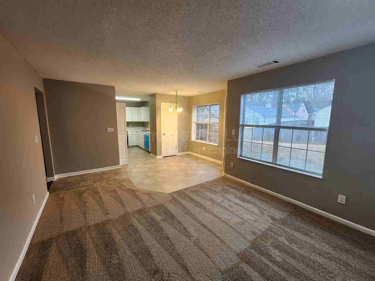 5886 Ravensway Dr - Photo 3 of 21